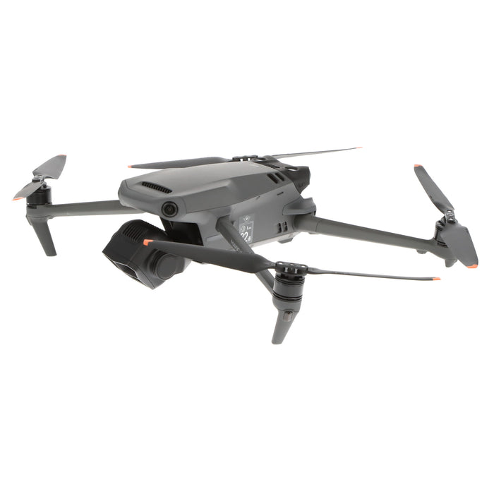【中古品】DJI WM2624 DJI Mavic 3 Pro Fly More コンボ(DJI RC Pro付属)[内蔵リモートID対応/事前登録無し]