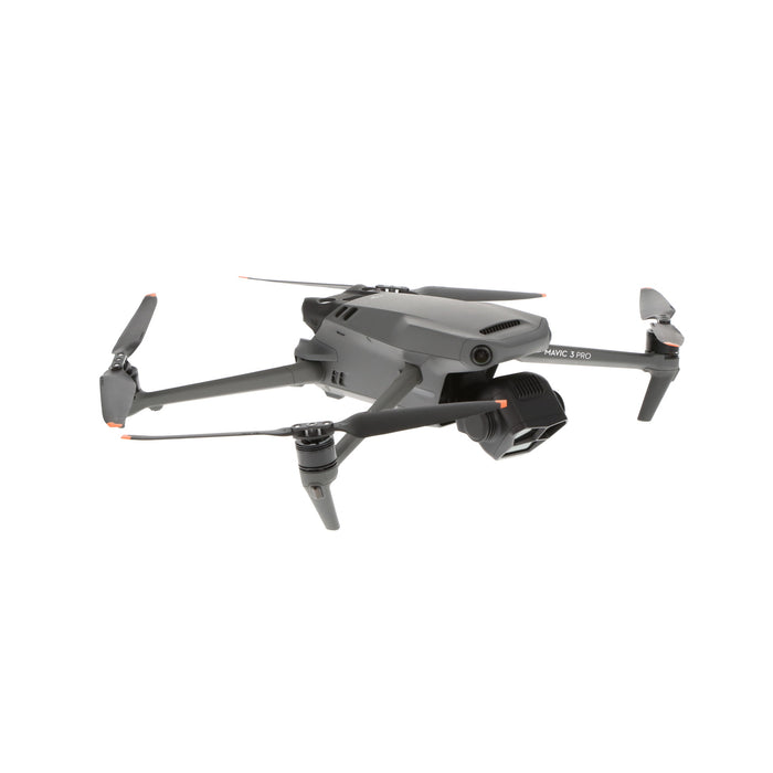 【中古品】DJI WM2624 DJI Mavic 3 Pro Fly More コンボ(DJI RC Pro付属)[内蔵リモートID対応/事前登録無し]