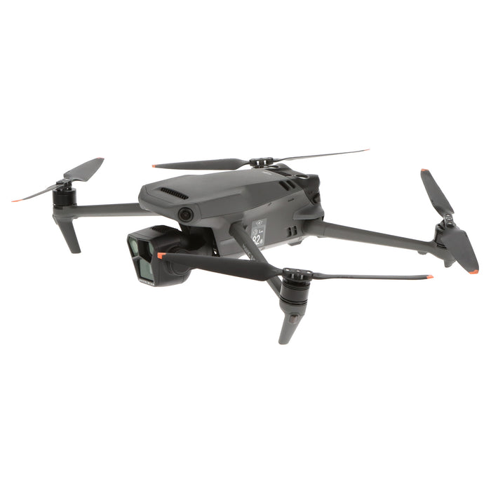 【中古品】DJI WM2624 DJI Mavic 3 Pro Fly More コンボ(DJI RC Pro付属)[内蔵リモートID対応/事前登録無し]