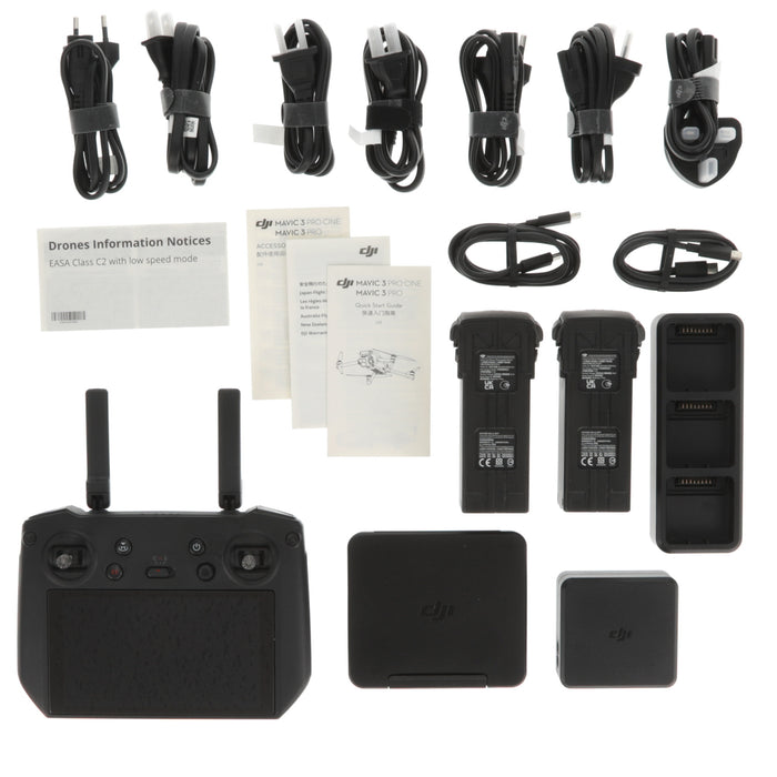 【中古品】DJI WM2624 DJI Mavic 3 Pro Fly More コンボ(DJI RC Pro付属)[内蔵リモートID対応/事前登録無し]