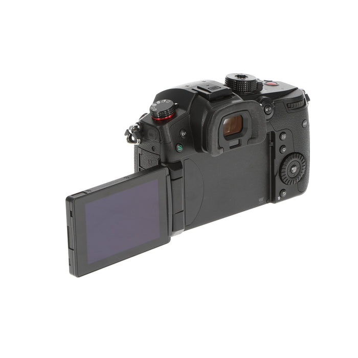 【中古品】Panasonic DC-GH5M2 デジタル一眼カメラ(ボディ)