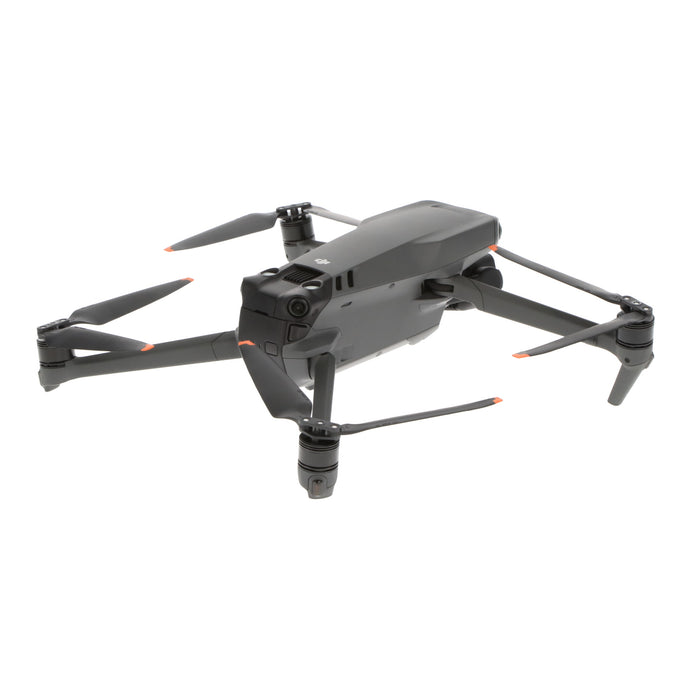 【中古品】DJI WM2603 + DJIRCP + WM2608 DJI Mavic 3 Classic(DJI RC Pro付属)(フライモアキット付属)[内蔵リモートID対応/事前登録無し]