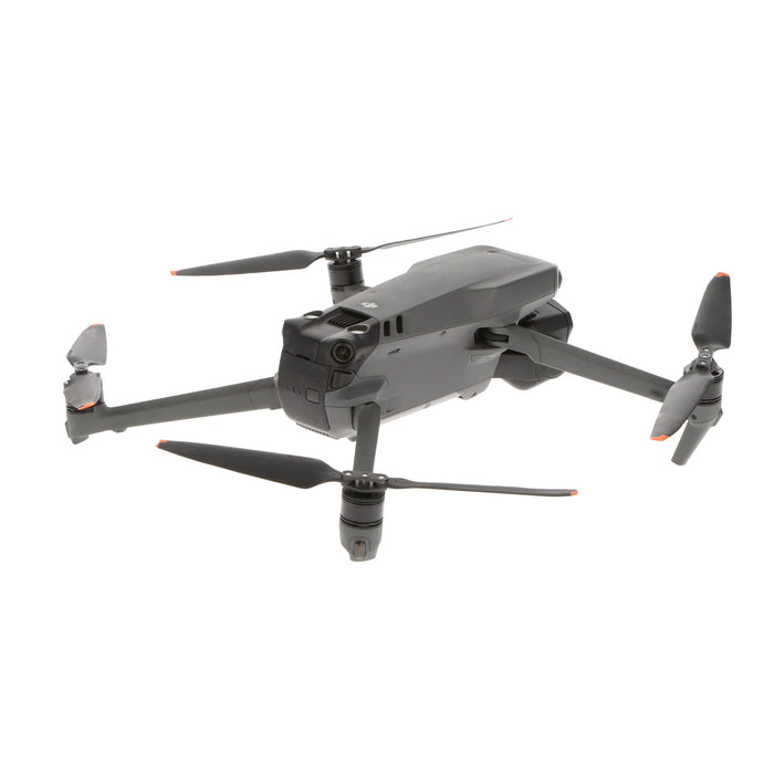【中古品】DJI WM2624 DJI Mavic 3 Pro Fly More コンボ(DJI RC Pro付属)[内蔵リモートID対応/事前登録無し]