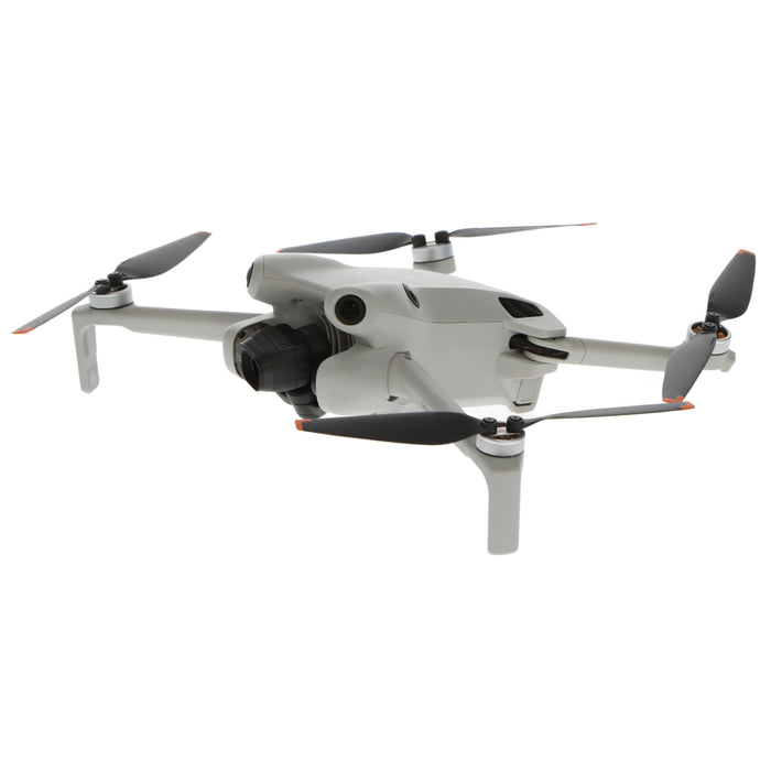 【中古品】DJI M14001 DJI Mini 4 Pro Fly MoreコンボPlus(DJI RC 2付属)[内蔵リモートID対応/事前登録無し]