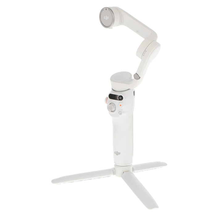 【中古品】DJI Osmo Mobile 6(プラチナ グレー) Osmo Mobile 6(プラチナ グレー)